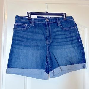 Women’s Calvin Klein blue Jean shorts size 14